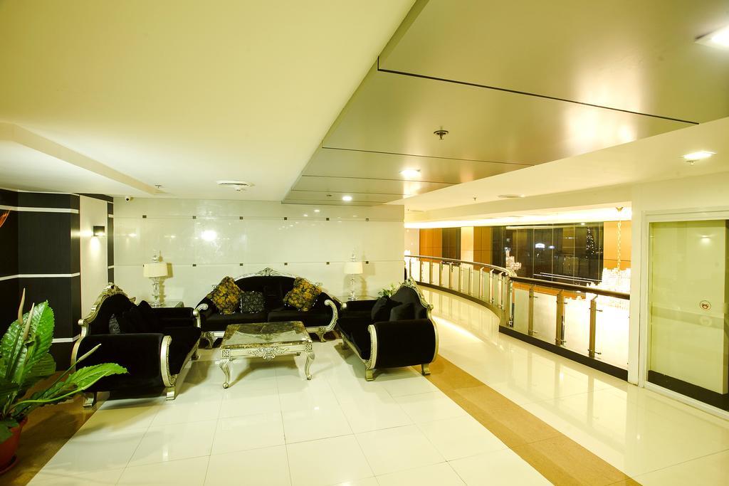 Big 8 Corporate Hotel Tagum Eksteriør billede