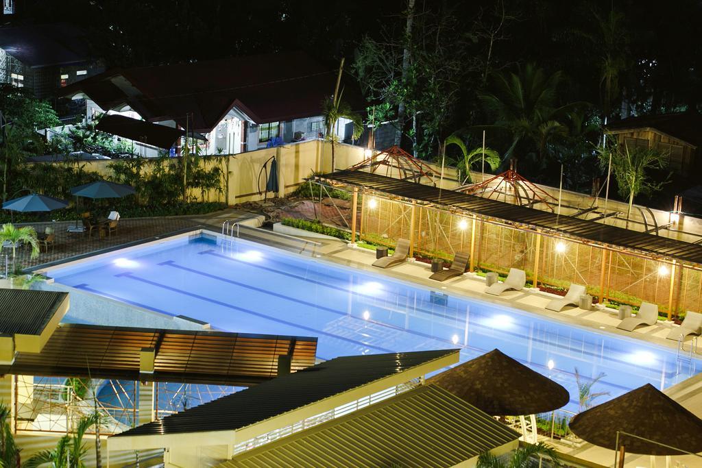 Big 8 Corporate Hotel Tagum Eksteriør billede