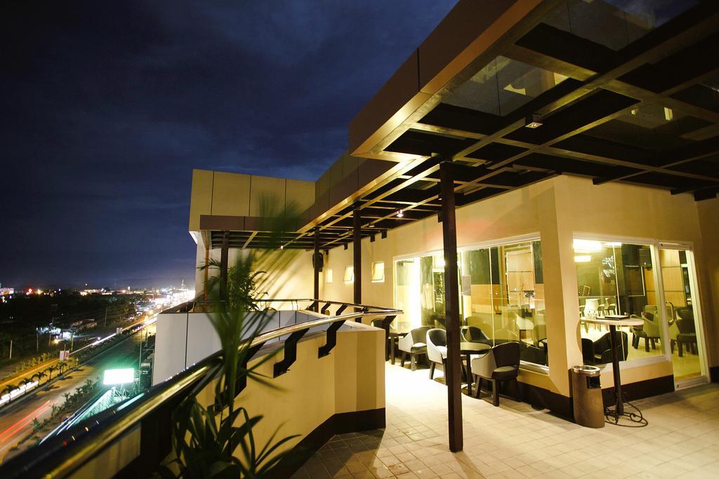 Big 8 Corporate Hotel Tagum Eksteriør billede