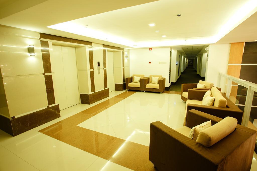 Big 8 Corporate Hotel Tagum Eksteriør billede