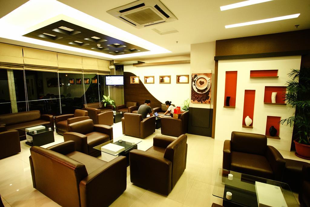 Big 8 Corporate Hotel Tagum Eksteriør billede