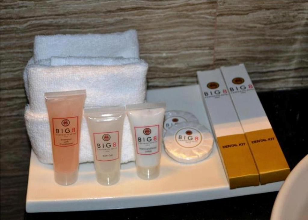Big 8 Corporate Hotel Tagum Eksteriør billede