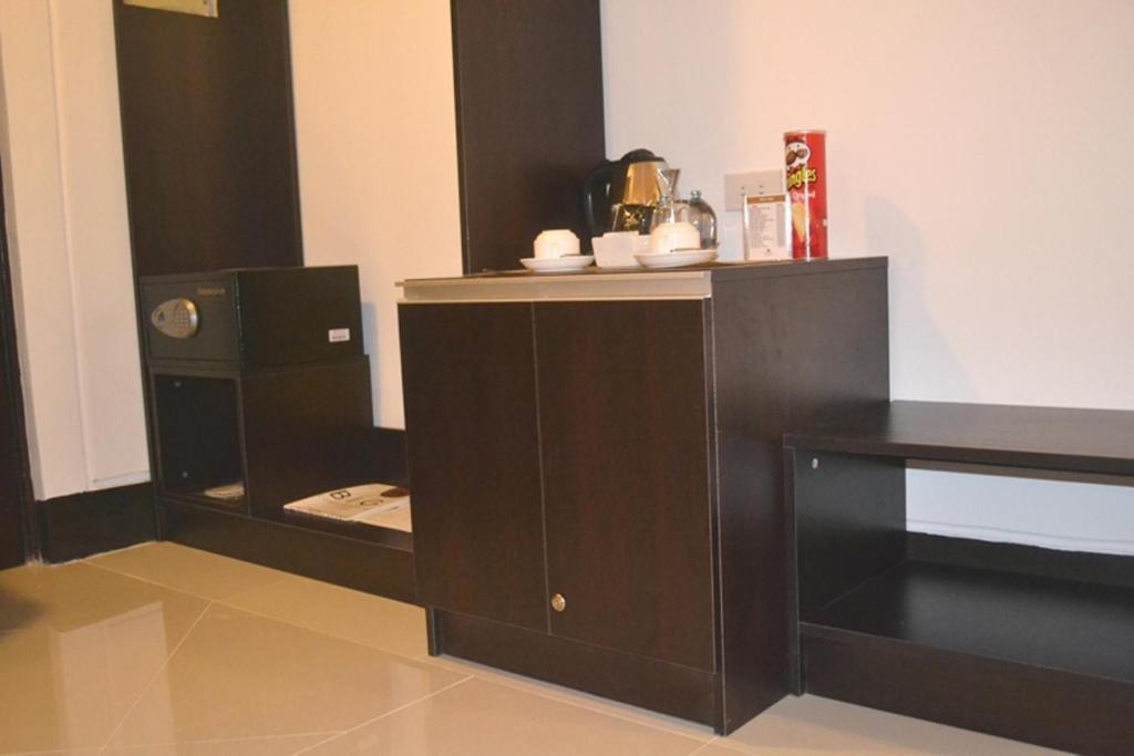 Big 8 Corporate Hotel Tagum Eksteriør billede