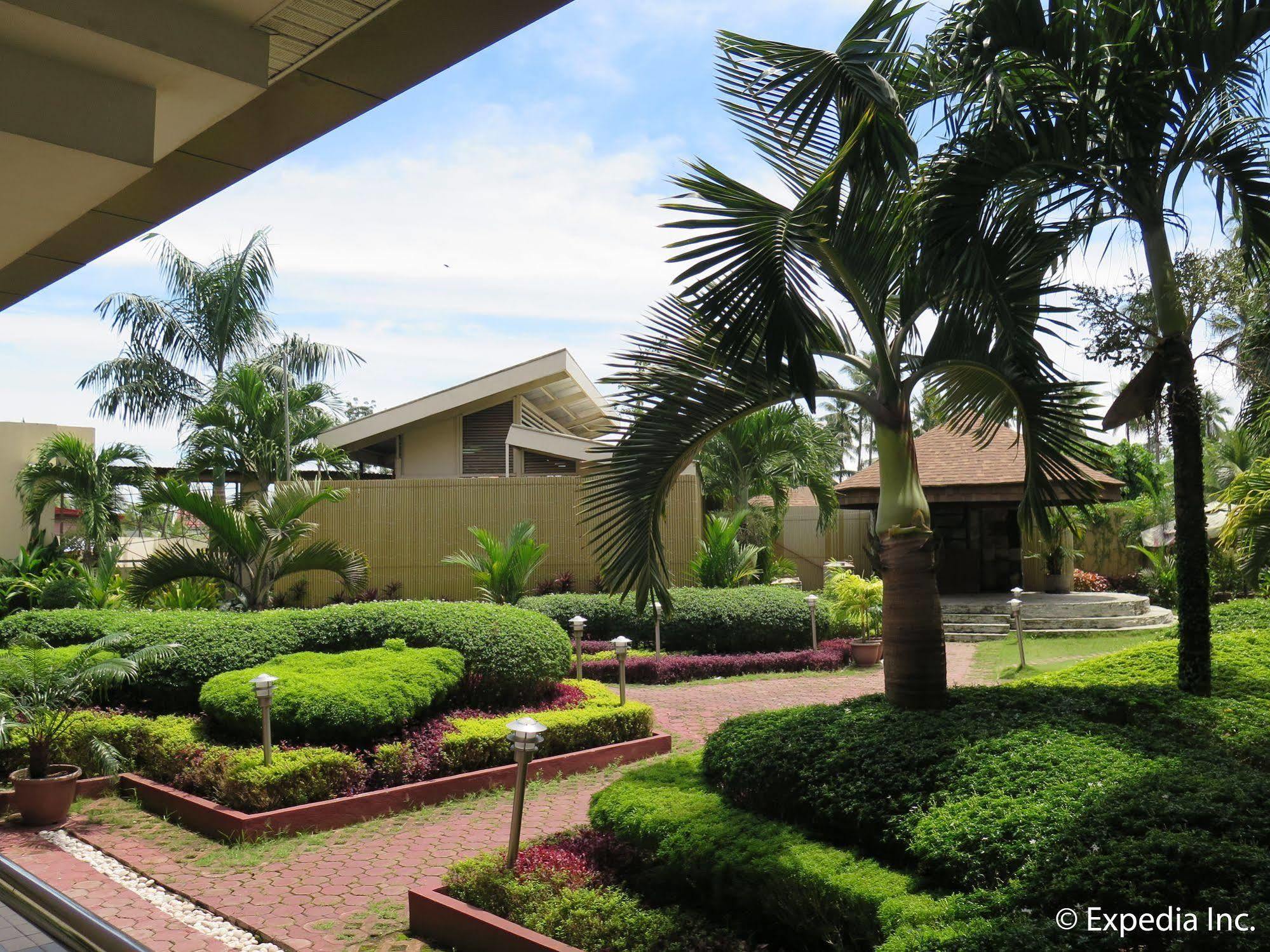 Big 8 Corporate Hotel Tagum Eksteriør billede